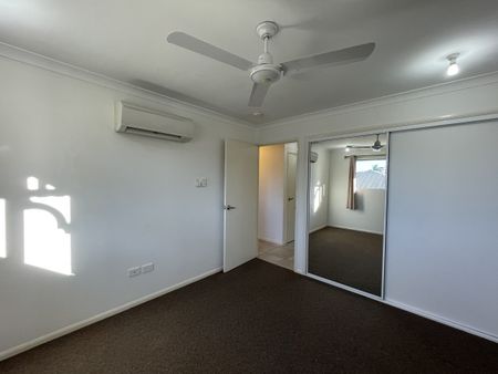 2 bedroom unit close to city and beach - Photo 3