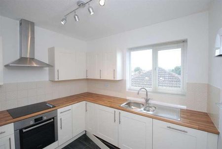 St Andrews Court, Bury St Edmunds, IP33 - Photo 3