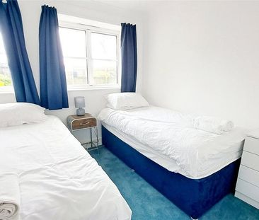 3 bedroom detached house to rent - Photo 5