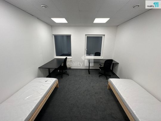 Pronájem bytu 5+kk 132 m² - Fotografie 1