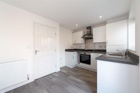 3 bed town house to rent in Speckledwood Way, Newcastle Upon Tyne, NE13 - Photo 5