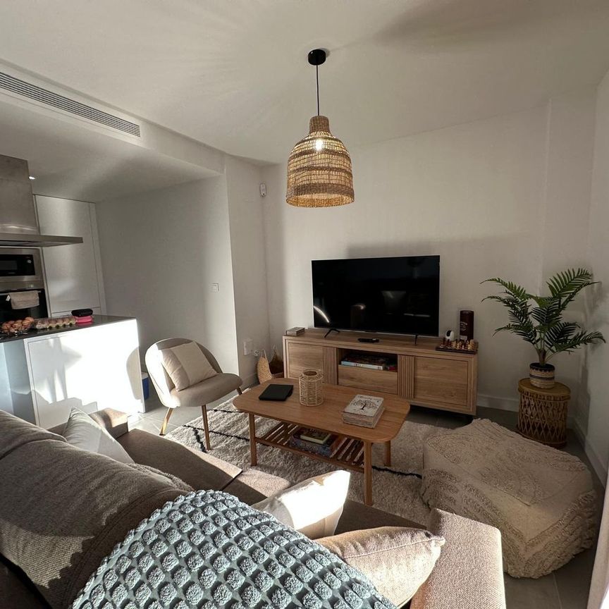 Piso En alquiler Avenida de la Resina 29, La Concha-Resina Golf - Photo 1