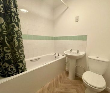 Bourne Close, Bournemouth, Dorset, BH2 - Photo 3