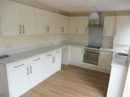 Abberley Avenue - Photo 4