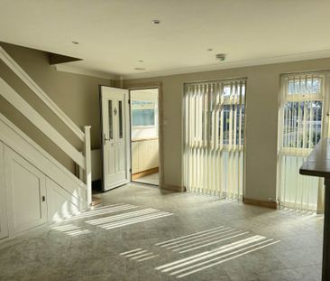 Elm Tree Close, Selsey - Photo 2