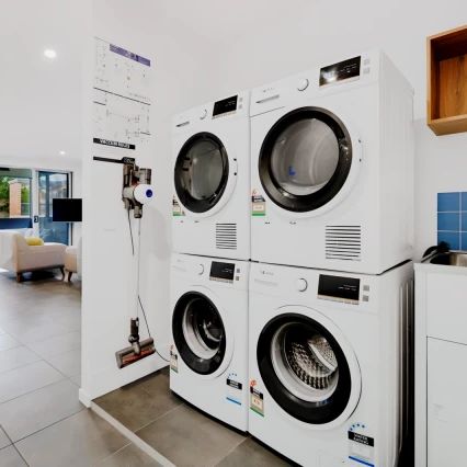 47-51 Munro Street, Brisbane - Photo 1