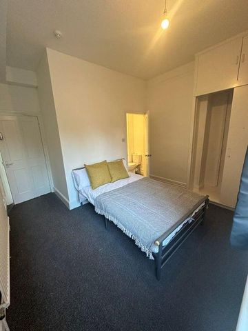 1 bedroom in a house share to rent - Photo 5