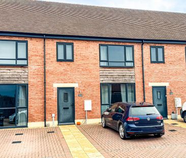 3 bedroom terraced house to rent - Photo 2