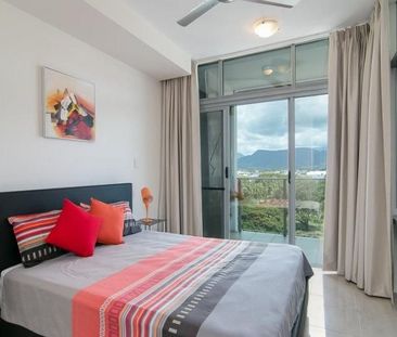 Modern City Living with Style and Comfort - Photo 5