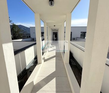 Location Appartement 3 pièces 66m² AFA 20167 - Photo 2