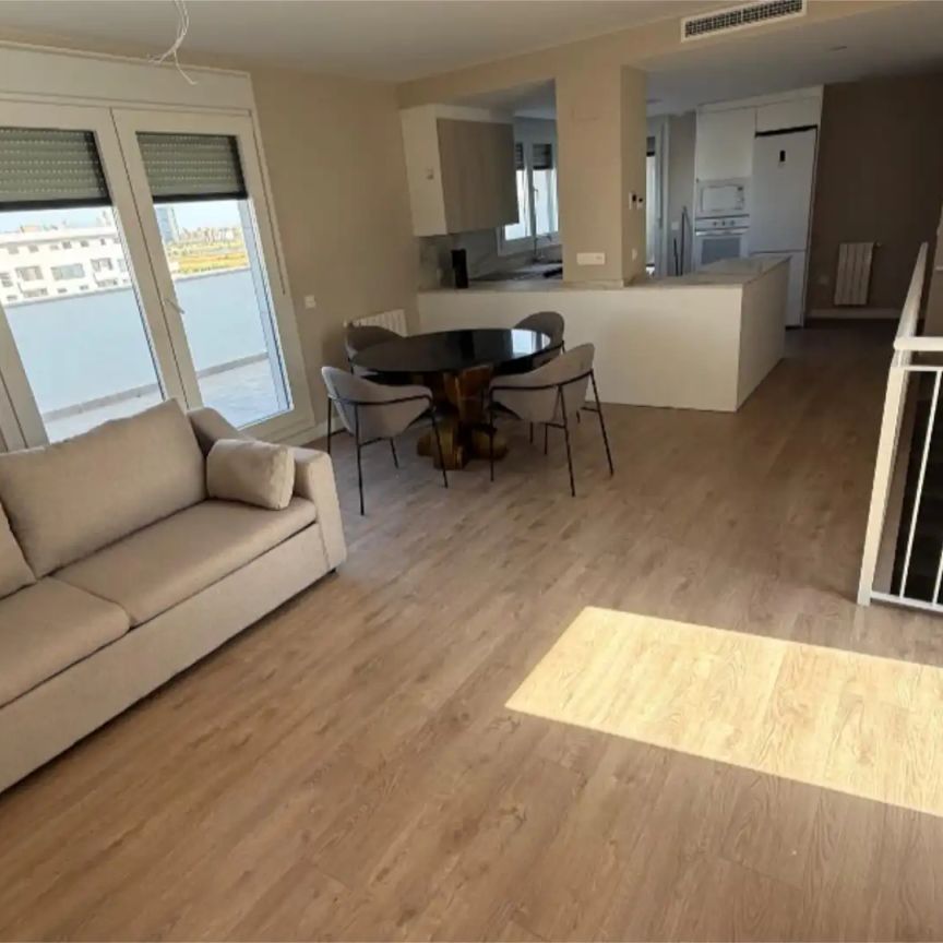 Piso de alquiler en Urbanizacion Sub, 18a, Avenida Elvas - Photo 1