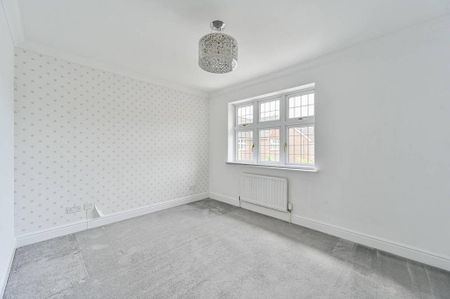 6 bedroom detached house to rent - Photo 5