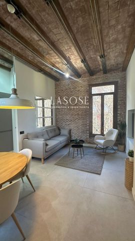 Flat 61m² to rent in Sant Antoni, Barcelona - Photo 3