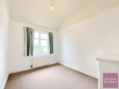 3 bedroom semi-detached house to rent - Photo 5