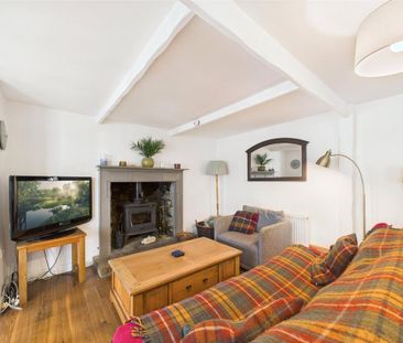 2 bedroom semi-detached house to rent - Photo 3