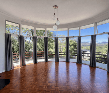 Large family home on large block - Photo 1