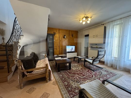 Casa cu curte si garaj, 2 dormitoare, mobilata utilata, Bres - Fotografie 1