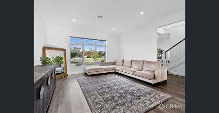 Spacious Family Living in Brompton - Photo 5