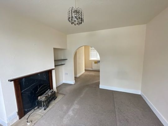 2 Bed Terraced House, Mayfield Road, LU2 - Photo 1