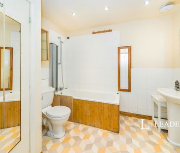 1 bedroom apartment to rent The Abbey, Hammerwood Road, East Grinst... - Photo 1