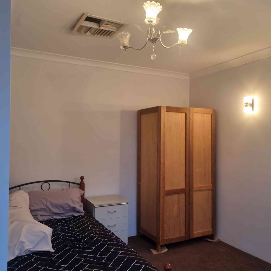 Canning Vale - Photo 1