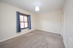 3 bed House - Terraced for Rent - Photo 4