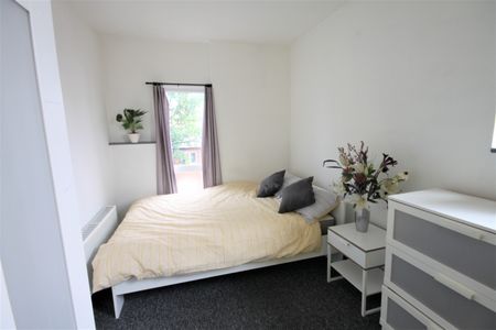 Brudenell Road, Hyde Park, LEEDS - Photo 2