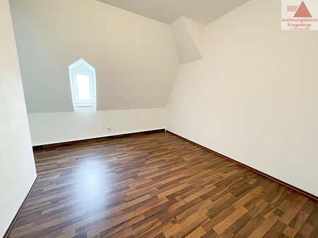 Frisch saniert – Moderne 3-Raum-Dachgeschosswohnung in Aue zu vermieten - Foto 4