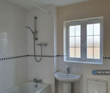 3 bedroom end of terrace house to rent - Photo 6