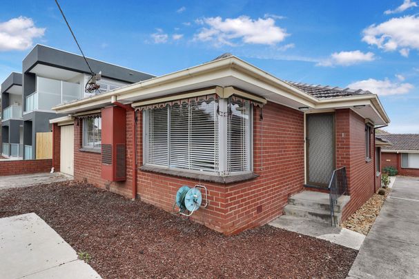 PRIME LIVING, PERFECT CONVENIENCE - Photo 1