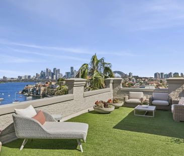 Rare semi-style apartment with private rooftop terrace & iconic Bri... - Photo 6