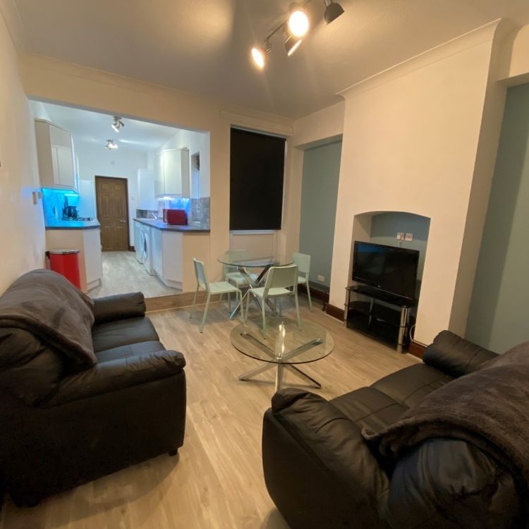 327 Dawlish Road - Photo 1