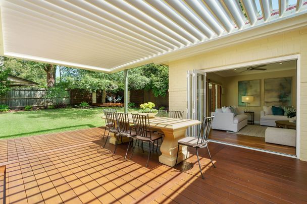 16 Wallalong Crescent, West Pymble - Photo 1