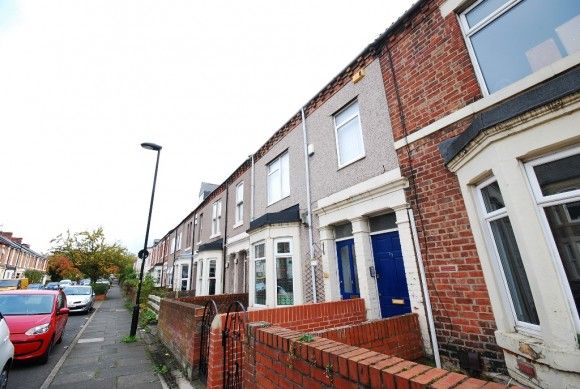 5 Bed - Hotspur Street, Heaton - Photo 1