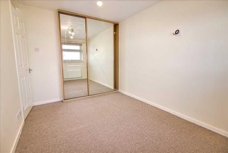 3 bedroom terraced house to rent - Photo 3