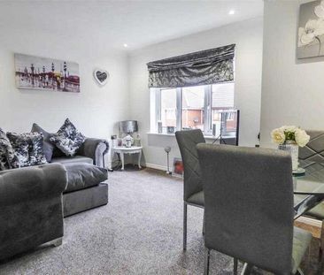 Waterside Mead, Canvey Island, SS8 - Photo 6