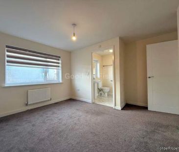 3 bedroom property to rent in Manchester - Photo 6