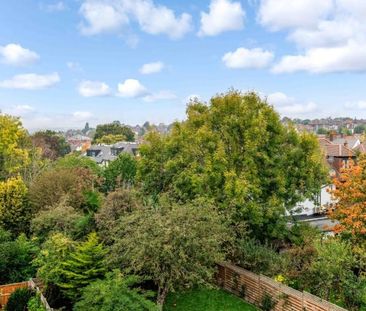 3 bedroom flat to rent - Photo 5