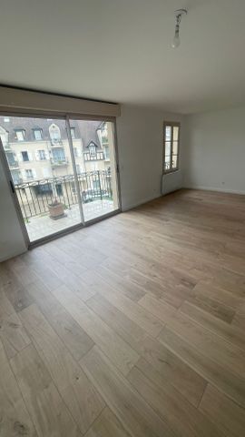 Location Appartement 3 pièces 81m² PROVINS 77160 - Photo 2