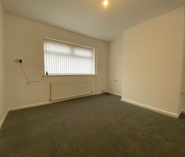 Meadow Avenue, Rawmarsh, S62 7EE - Photo 4