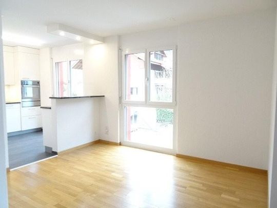 Moderne 4.5-ZW im 1. OG à 101 m² - Photo 1