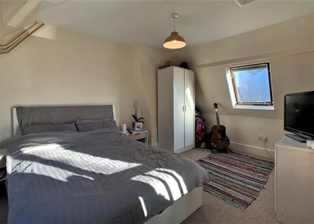 2 bedroom terraced house to rent - Photo 3