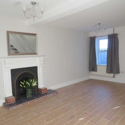 2 bedroom terraced house to rent - Photo 1