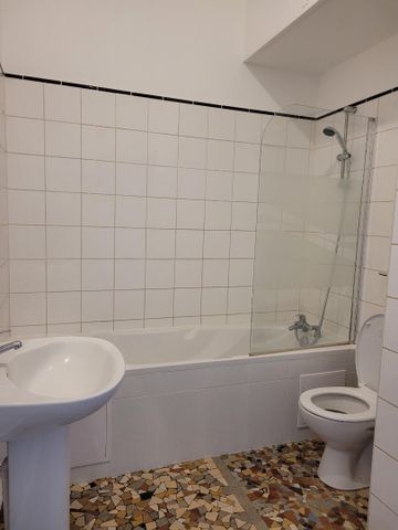 Location Appartement 3 pièces 84m² VIESLY 59271 - Photo 5