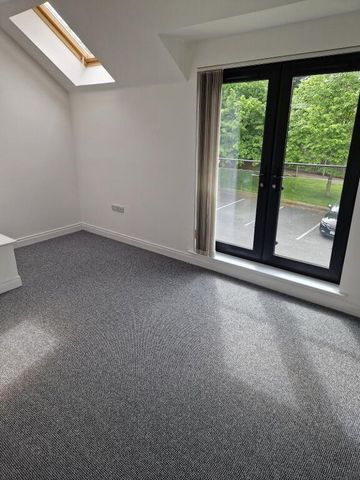 Apt 1, Skye Buildings, Drumadoon Drive, Dundonald, Belfast, BT16 2QN - Photo 3