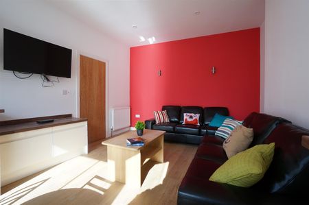 50 Holyhead Road - Photo 2