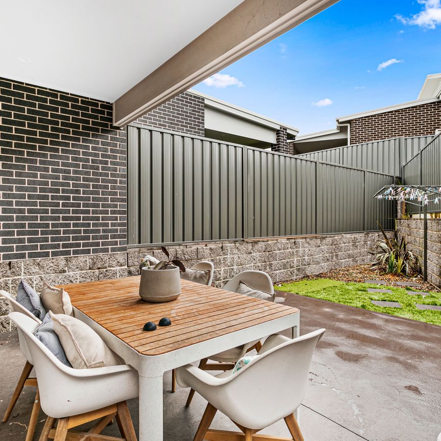 Three Bedroom Home 6 month lease only - Photo 1