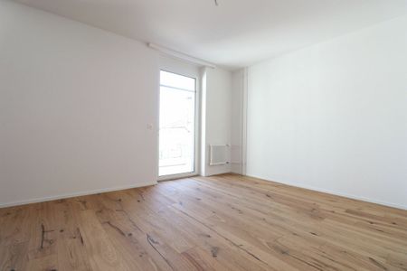Moderne 2.5 Zimmer-Wohnung an zentraler Lage - Photo 3