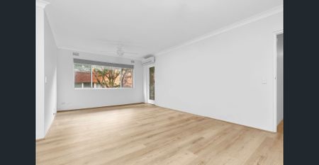 Quiet position at the back of the block, great location! - Photo 4