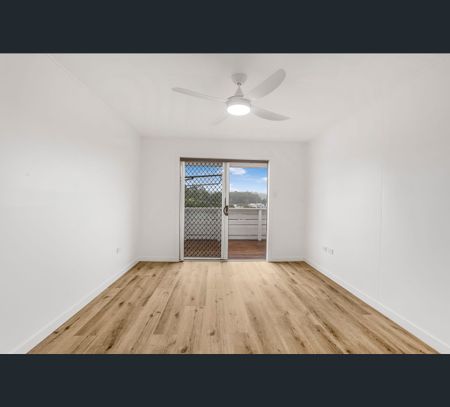 4 Bradley Street, Nambour, Qld 4560 - Photo 5